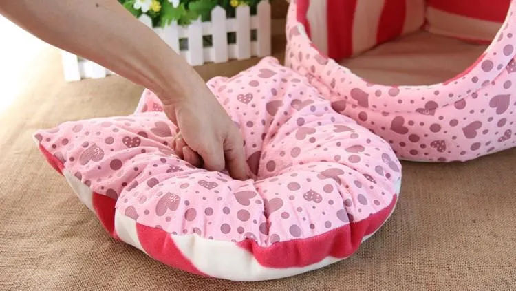 Cute Washable Slipper Shape Dog Bed with Cushion for Small/Medium Dogs as Yorkies, Chihuahua, Shih Tzu, Cats and Medium Pets