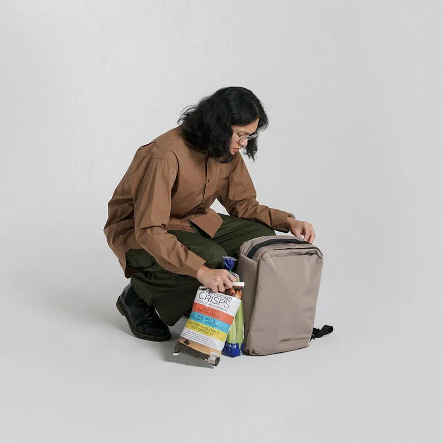 HELLOLULU Kell 3 Way Briefpack Pastel Khaki