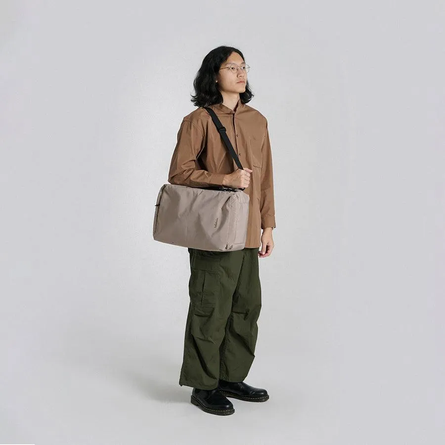 HELLOLULU Kell 3 Way Briefpack Pastel Khaki